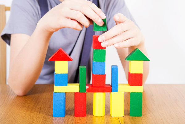 Play therapy with blocks Play therapy with blocks