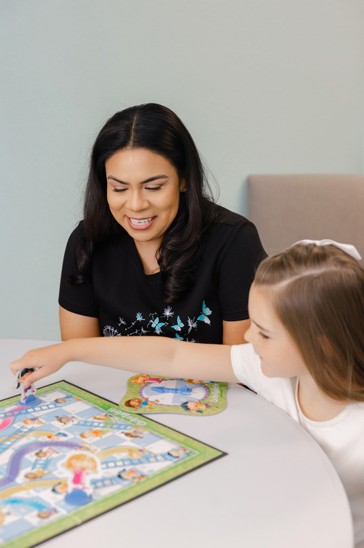 Autplay with child at Breathing through Counseling Autplay with child at Breathing through Counseling