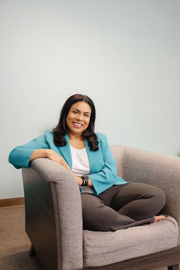 Veronica Tovar, counselor and therapist for children, welcomes you.